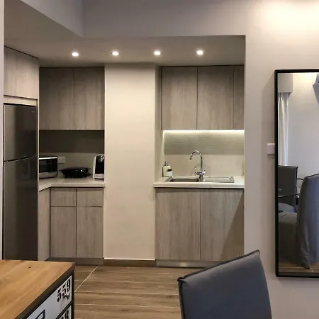 Luxury On The Beachfront * Λεμεσός